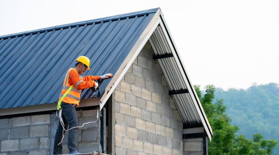 Expert Emergency Roof Repairs services in Churchville, NY